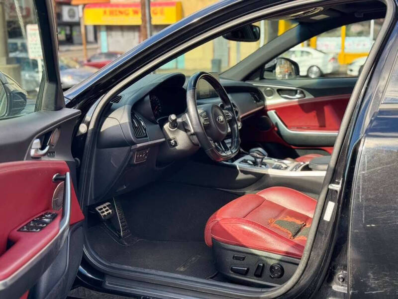 2018 Kia Stinger GT2