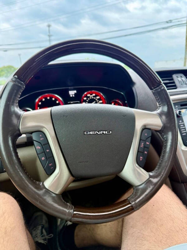 2015 GMC Acadia Denali