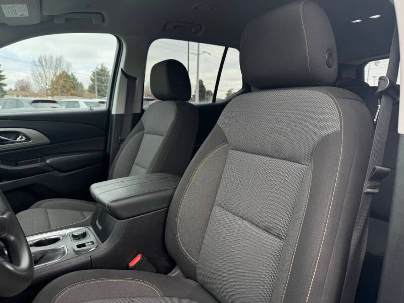 2021 Chevrolet Traverse LS