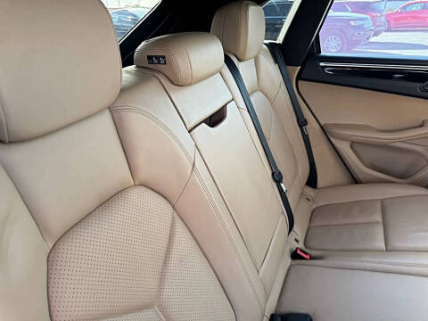 2020 Porsche Macan S