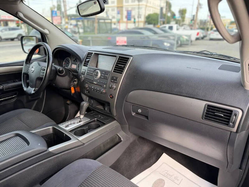 2012 Nissan Armada