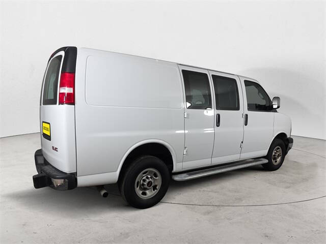 2024 GMC Savana 2500