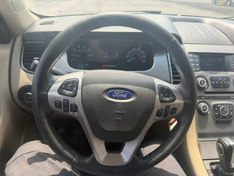 2019 Ford Taurus SEL