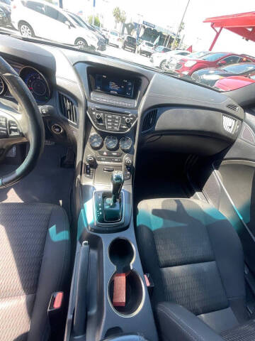 2016 Hyundai Genesis Coupe 3.8
