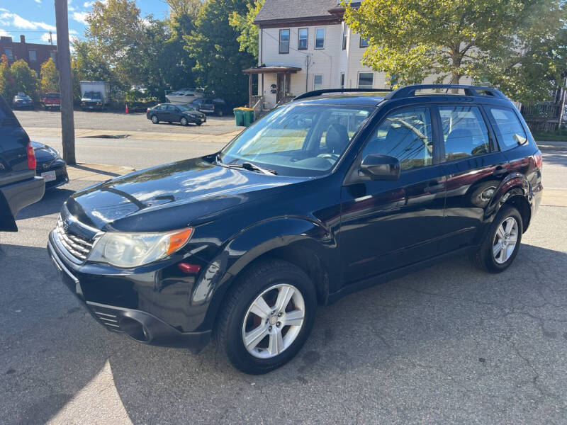 2010 Subaru Forester X photo 11