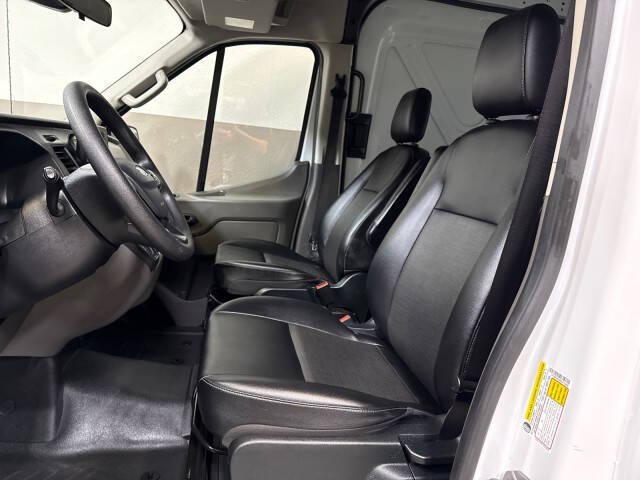 2023 Ford Transit 250