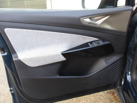 2023 Volkswagen ID.4 Pro