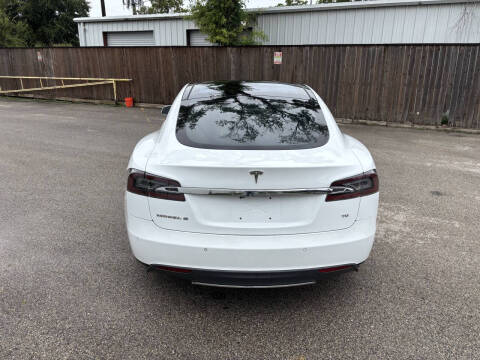 2016 Tesla Model S 70