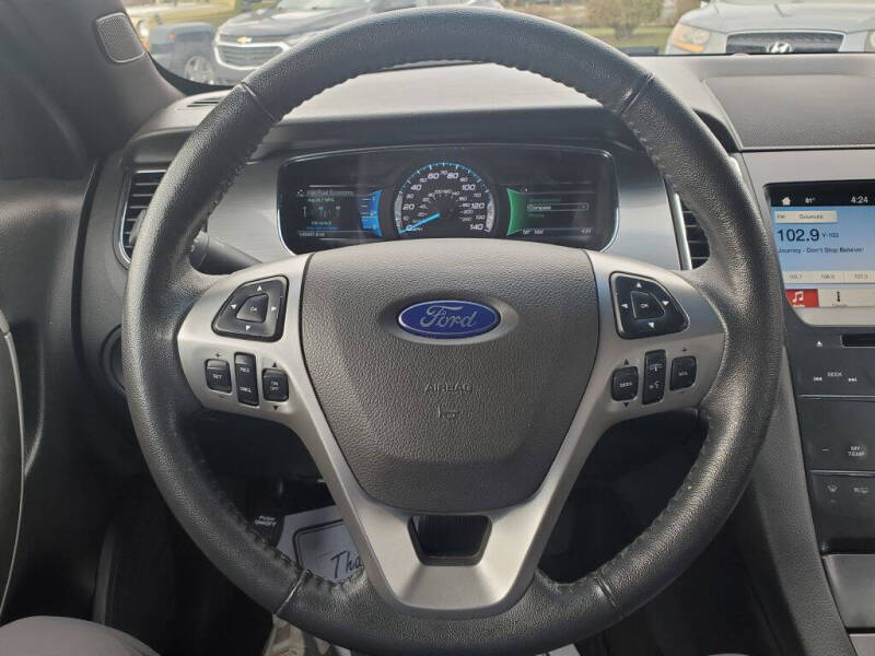 2019 Ford Taurus SEL