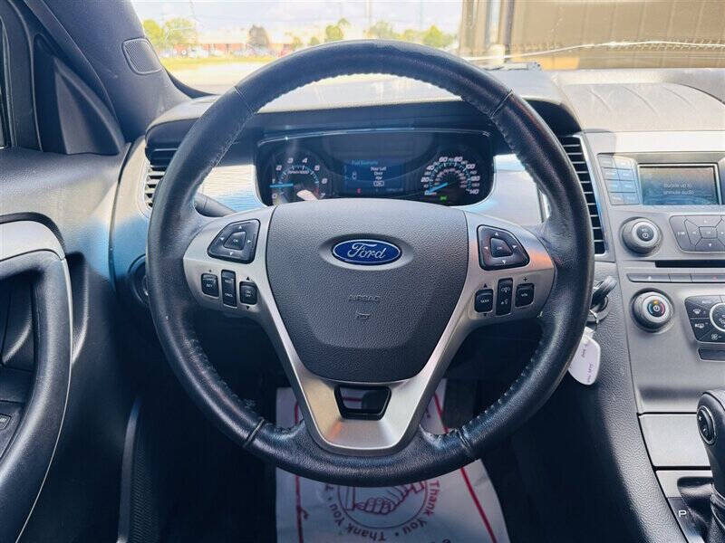 2015 Ford Taurus SEL