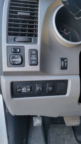 2012 Toyota Tundra Grade