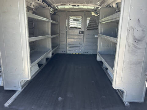 2017 Chevrolet Express 2500