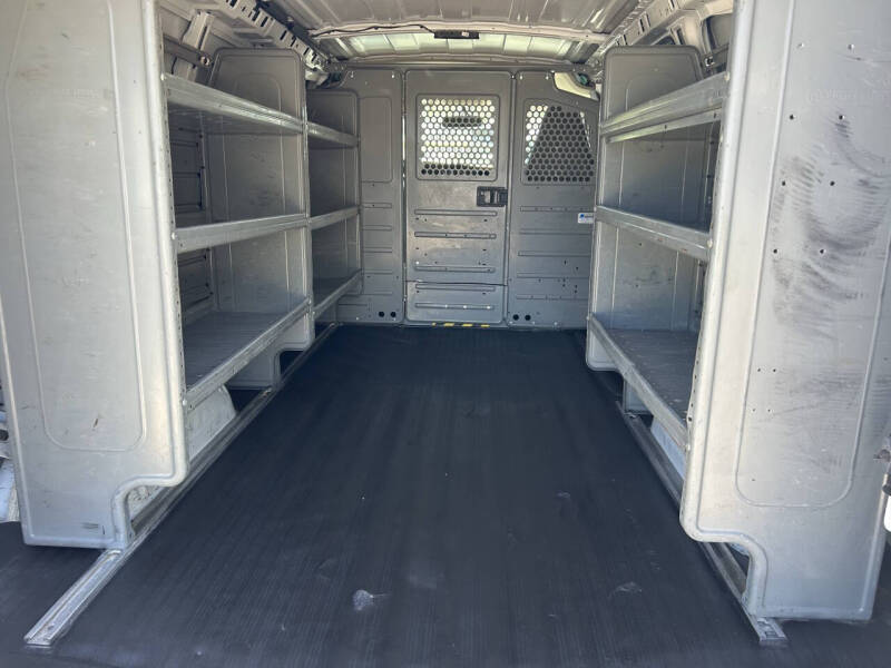 2017 Chevrolet Express 2500