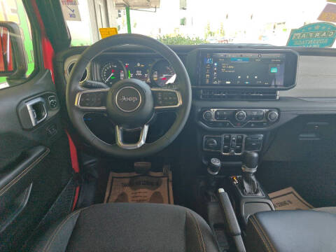 2025 Jeep Wrangler Sahara 4xe