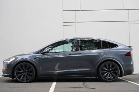 2023 Tesla Model X Standard Range