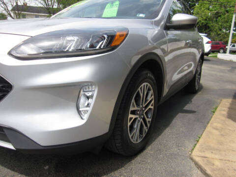 2020 Ford Escape SEL