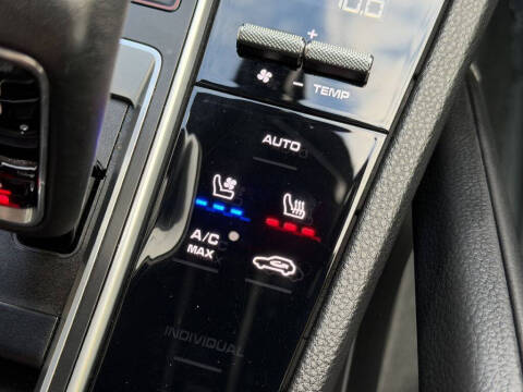 2022 Porsche Cayenne Coupe