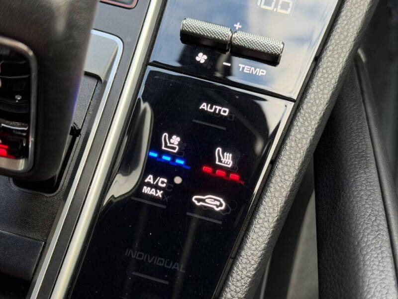 2022 Porsche Cayenne Coupe