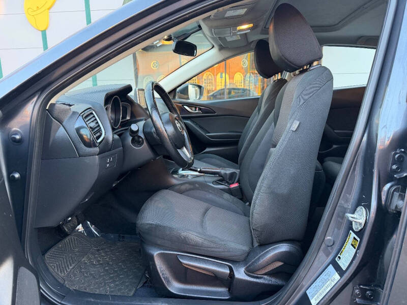 2016 Mazda MAZDA3 i Touring