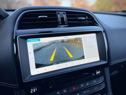 2017 Jaguar F-PACE S