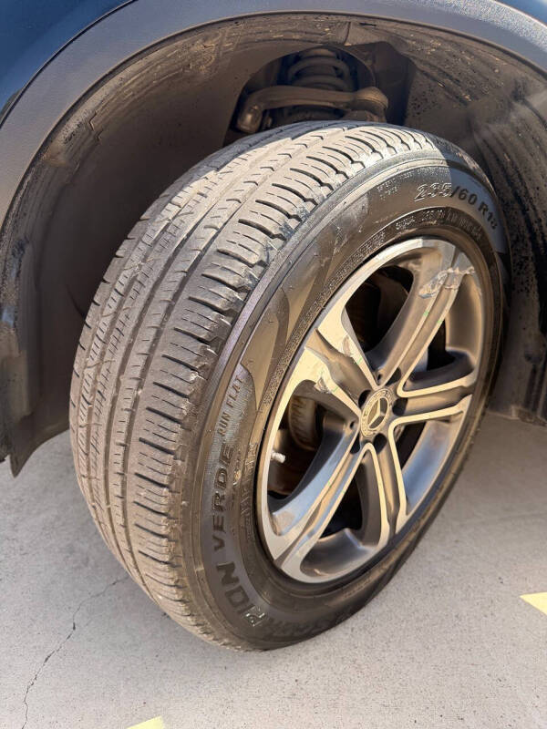 2019 Mercedes-Benz GLC GLC 300