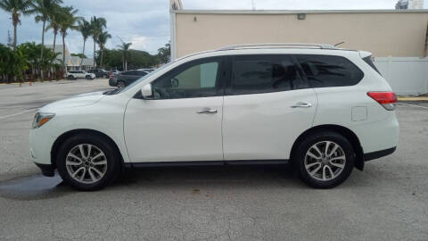 2015 Nissan Pathfinder SV