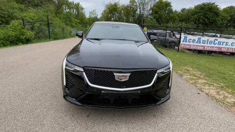 2022 Cadillac CT4-V