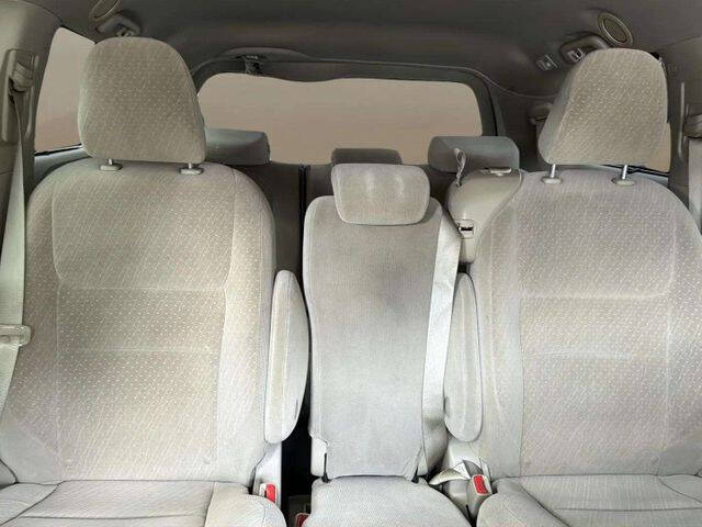 2019 Toyota Sienna LE 8-Passenger