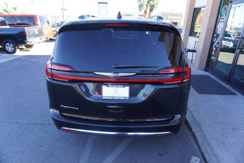 2022 Chrysler Pacifica Touring L