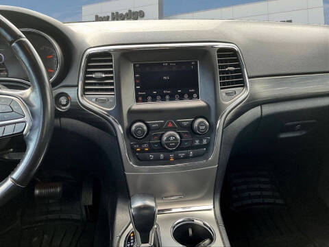 2020 Jeep Grand Cherokee Laredo E