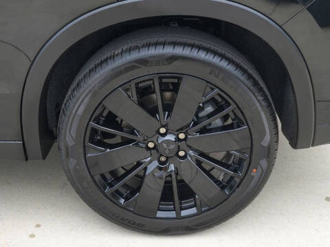 2026 Mitsubishi Outlander LE