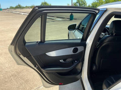 2019 Mercedes-Benz GLC GLC 300