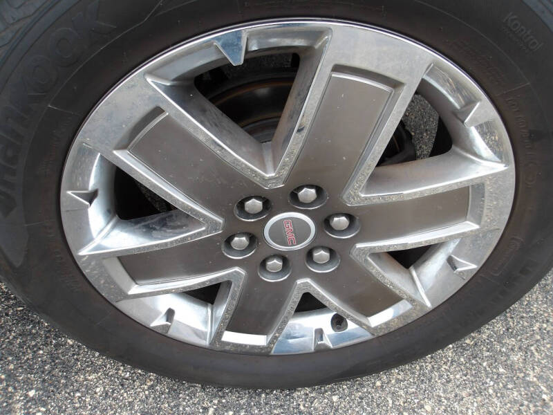 2011 GMC Acadia Denali