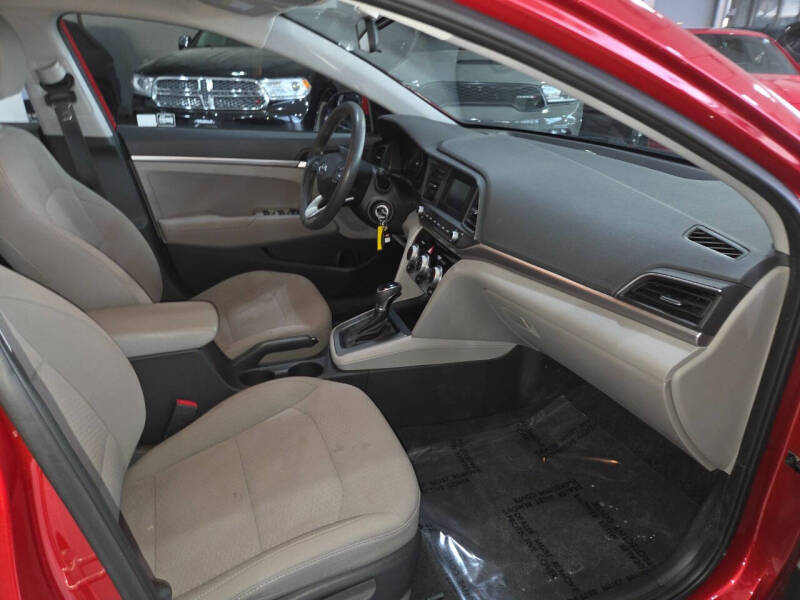 2019 Hyundai Elantra SE