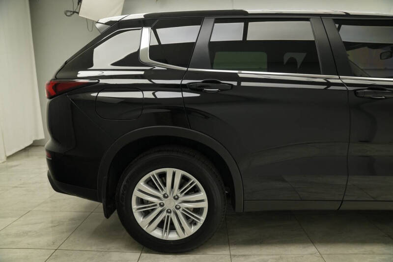 2025 Mitsubishi Outlander PHEV ES