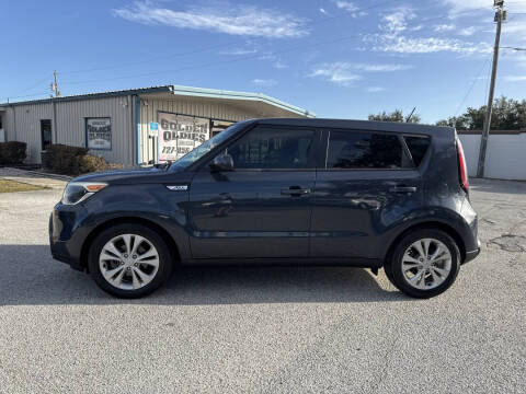 2015 Kia Soul +