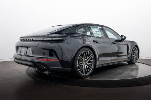 2026 Porsche Panamera 4