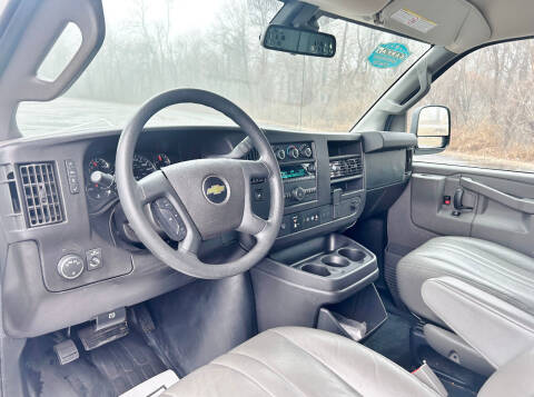 2021 Chevrolet Express 2500