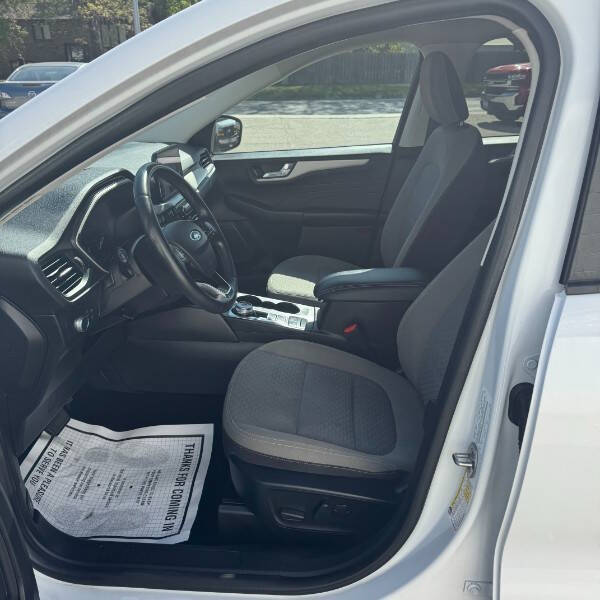 2021 Ford Escape SE