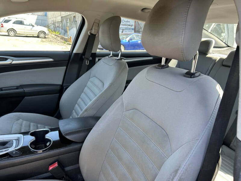 2014 Ford Fusion S