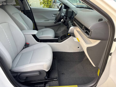 2026 Hyundai Kona SEL Premium