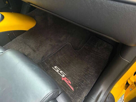 2004 Chevrolet SSR LS