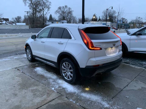 2022 Cadillac XT4 Premium Luxury