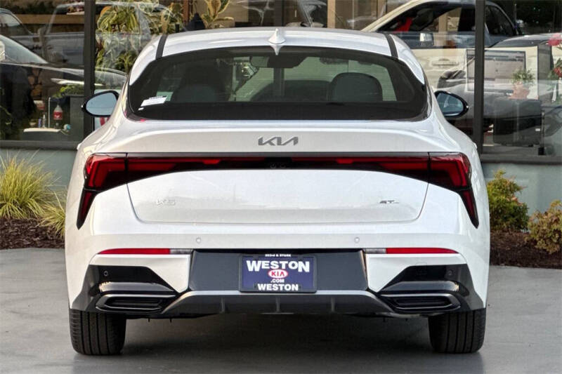 2026 Kia K5