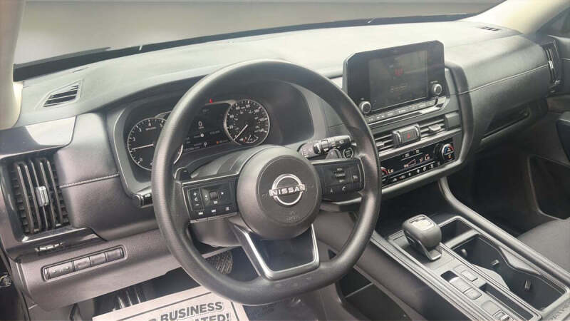 2023 Nissan Pathfinder S