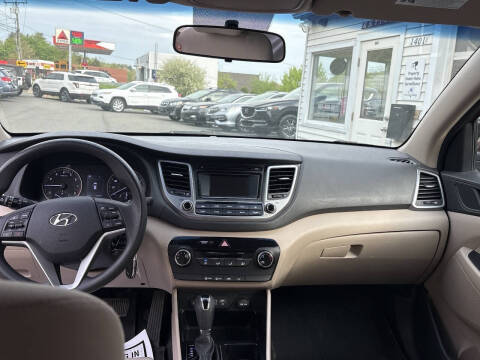 2017 Hyundai Tucson SE