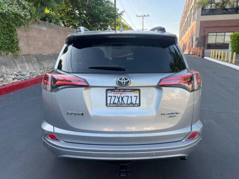 2017 Toyota RAV4 Platinum