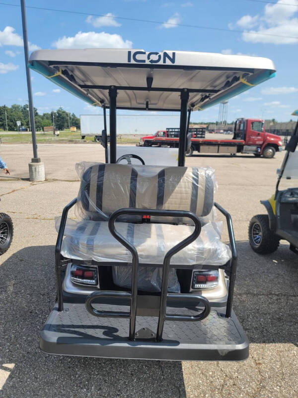 2025 Icon Electric Vehicles i40 L