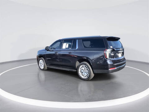 2025 Chevrolet Suburban LT