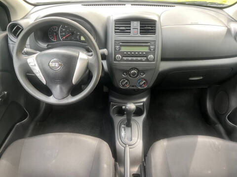 2016 Nissan Versa